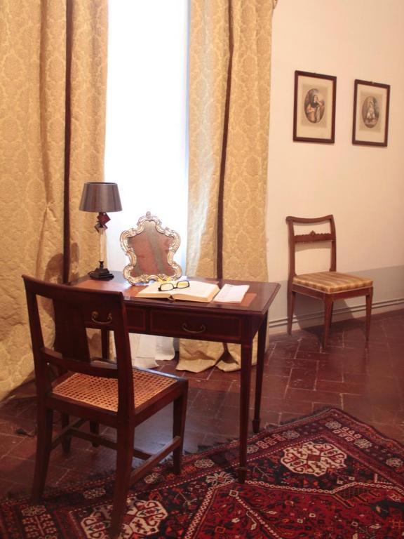 Castello Di San Fabiano Guest House Monteroni d'Arbia Room photo
